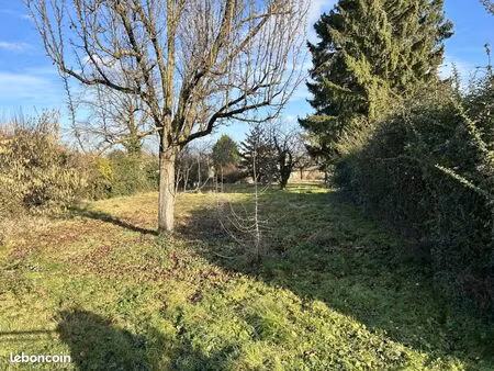 terrain 626 m² chaleins