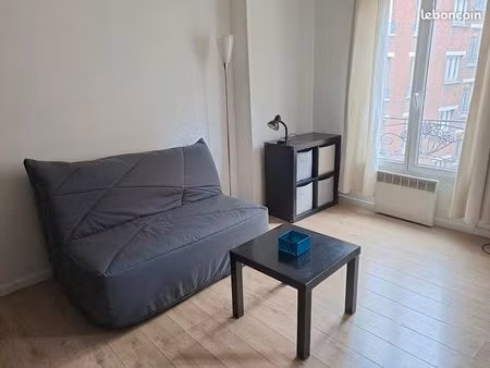 studio meublé 20 m² mairie de saint ouen 700