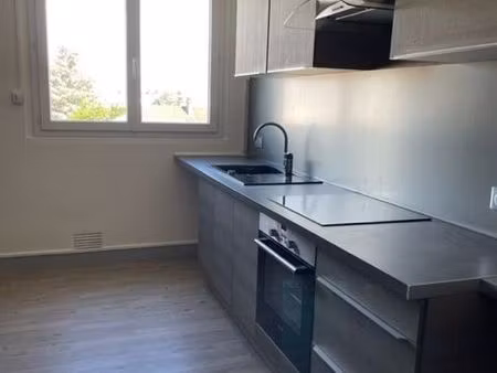 t4 à louer nevers victor hugo