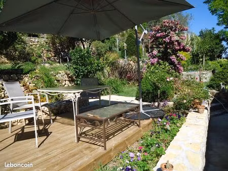 location 2 pieces carros village