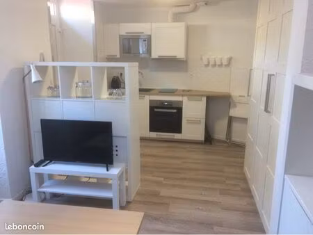 studio meublé et équipé