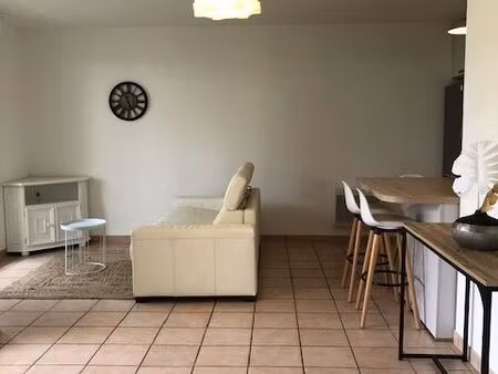 appartement t2 meublé 43 m2.toulouse golf de seilh