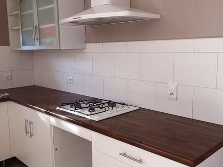 maison 4 pièces 110 m2 950