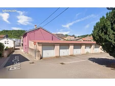 loue garage moyeuvre