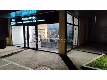 local commercial de 146 m² à saint-paul-les-romans