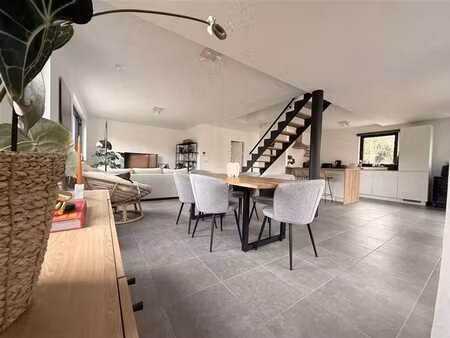 superbe appartement 4 chambres - peb b!