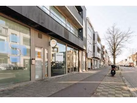 handelsgelijkvloers op absolute toplocatie in wilrijk