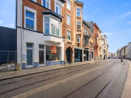 commerciële ruimte of kantoorruimte op invalsweg centrum ...