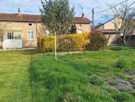 immeuble 2 appartements avec dépendances et jardin