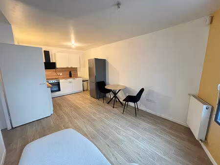 la courneuve - mairie / 2p  50m² immeuble neuf avec parking