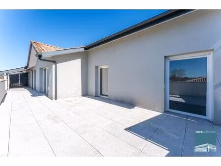 trois pièces de 67m2 disposant d'une terrasse sud-ouest de 4