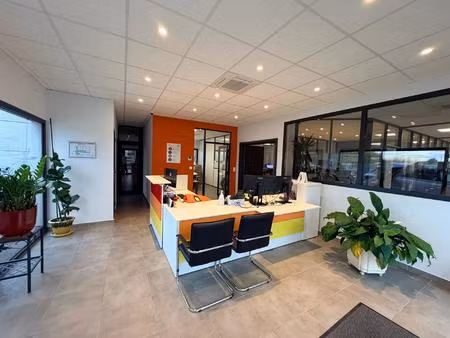 bureaux à louer dasn une zone industriel prisée