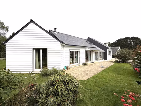 maison d'habitation 123 m²- 3 ch - 1 bureau - terrain 667 m²