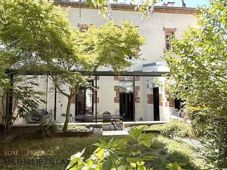 a vendre orleans dunois  maison bourgeoise avec jardin