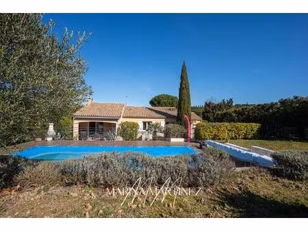 villa lumineuse 3 chambres avec piscine et grand jardin à 5 min de carcassonne