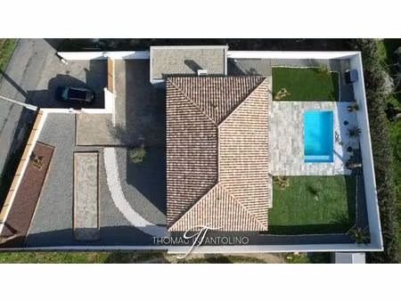 en exclusivite - plain pied - 4 chambres - piscine - garage