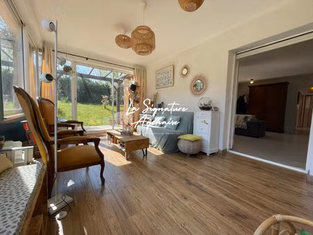 plain pied 127m²  4 chambres  terrasse  piscine  jardin