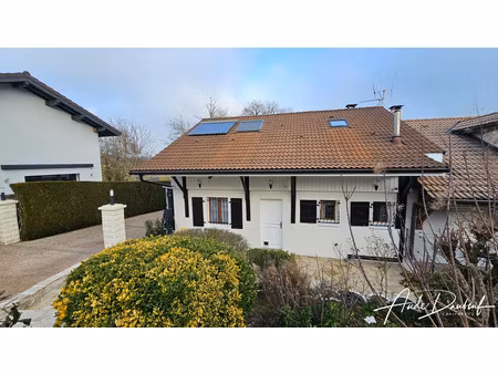 malagny - douane de sézegnin - maison 5 pièces - 3 chambres  véranda  sous-sol