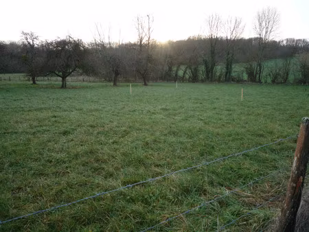 dpt aisne (02)  essomes sur marne à vendre  au calme  terrain à bâtir de 1369 m2 doté d'un