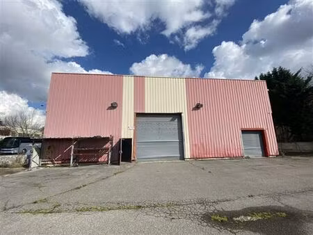 location local d'activités aulnay sous bois 2 100 m²