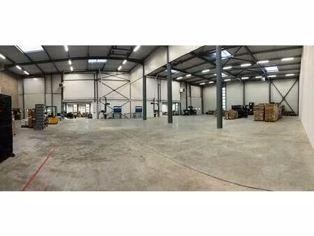 location local d'activités le blanc mesnil 2 545 m²