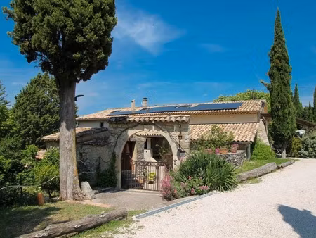 maison de caractère d'exception à montbrun les bains