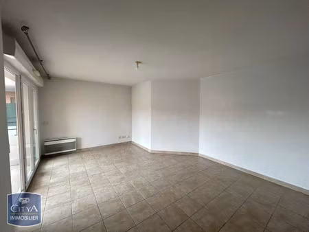 appartement à louer 2 pièces 48.16 m² - milhaud (30) - 591€