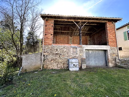 a vendre grange + terrain de 3881 m²