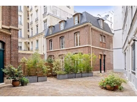 paris  île-de-france  france with id 2886091717