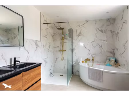 vente maison 4 pièces 127.42 m² à uzerche (19140)  159 000 €