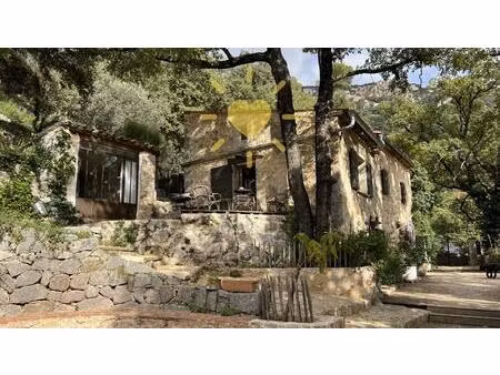 bargemon : jolie bastide 100 m2 terrain bordé par rivière