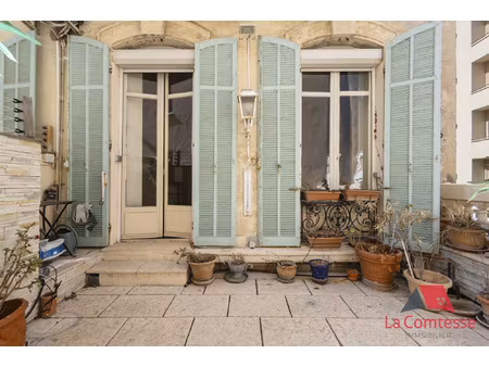 endoume - superbe t4 avec cachet  terrasse et fort potentiel