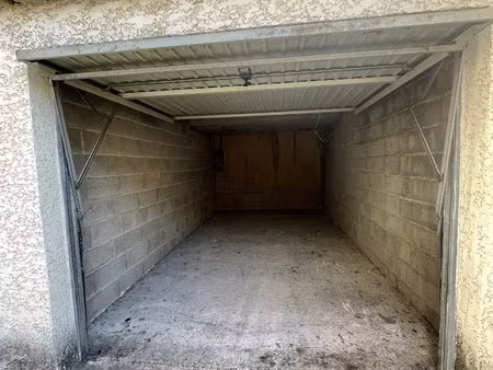 location garage 12 m² à béziers (34500)
