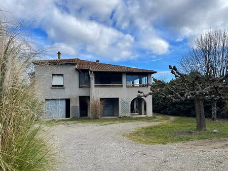 vente maison 7 pièces  184.00m²  chomérac