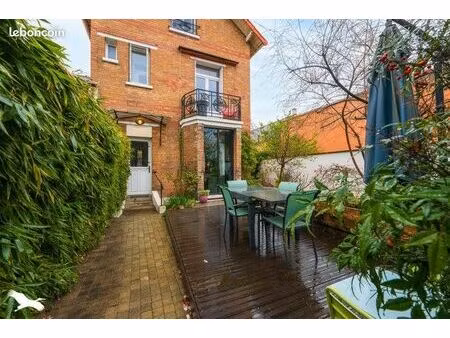 maison 5 pièces 102 m²