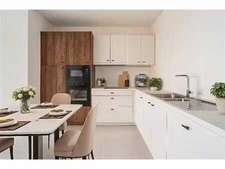 volledigvernieuwde woning op unieke ligging met 2 slaapkamers en e-peil 45