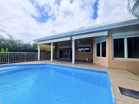 maison familiale avec piscine – le gosier  secteur mare-gaillard