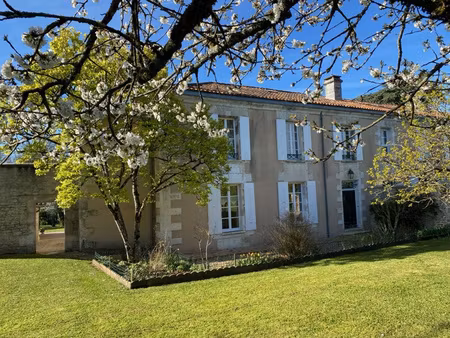 maison de campagne  parc et grange en parfait état