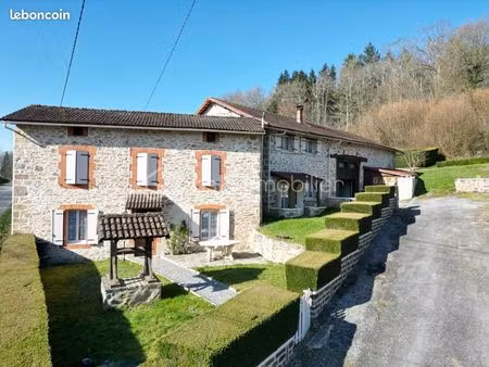 maison 9 pièces 212 m²