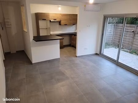 fréjus - t2 45 m² à 200 m de la mer