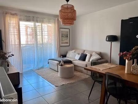 location t3 ustaritz