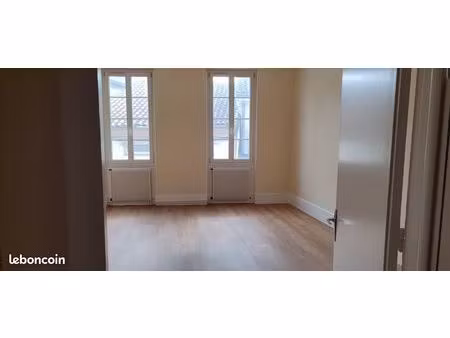 agen centre grand t2 de 73 m²