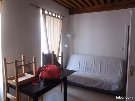 t2 33m2 meublé à louer lyon guillotiere