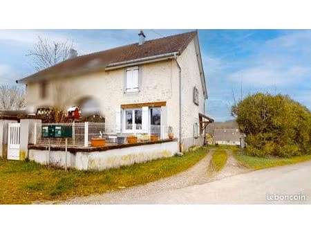 jolie maison mitoyenne