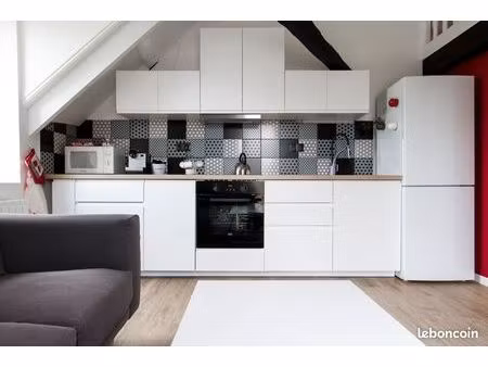 t2 - meublé et équipé - parking - fibre - calme