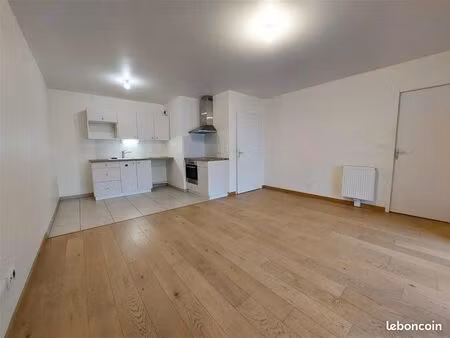 grand t2 - 48m2 - chauffage inclus