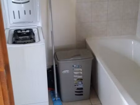 f2 calme chilleurs aux bois libre parking