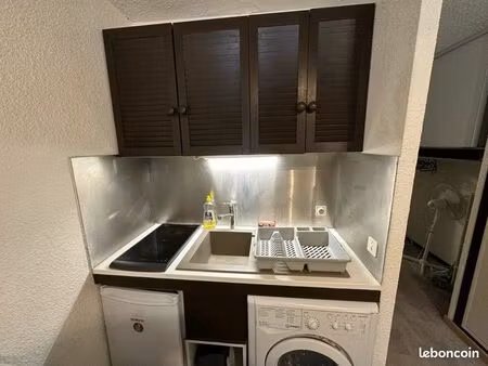 studio 20m2 disponible 1er avril