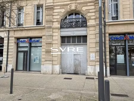 location local professionnel 330m² marseille 2ème