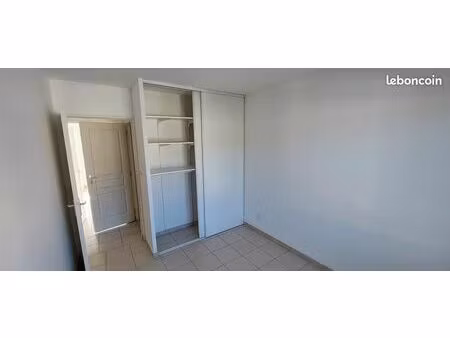 maison 2009 (dpe=c) jardin clôturé  garage  libre 1er juin 2026